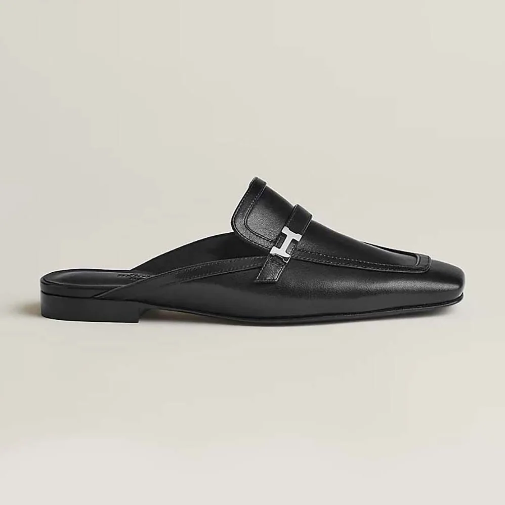 Hermes Groupie Mule in Goatskin with Miniature Palladium-Plated Paris Buckle for Women in Black