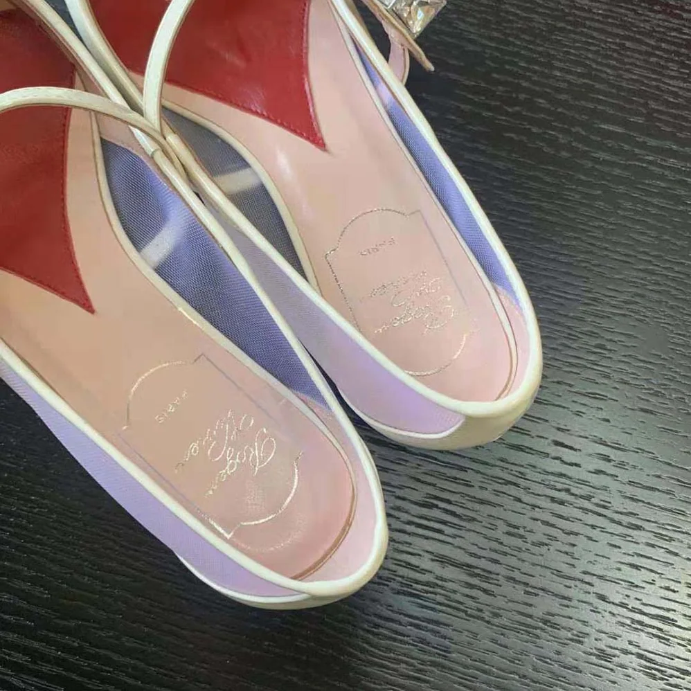 Roger Vivier Babies Ballerinas in Patent Leather for Women in White Roger Vivier Babies Ballerinas in Patent Leather for Women in White