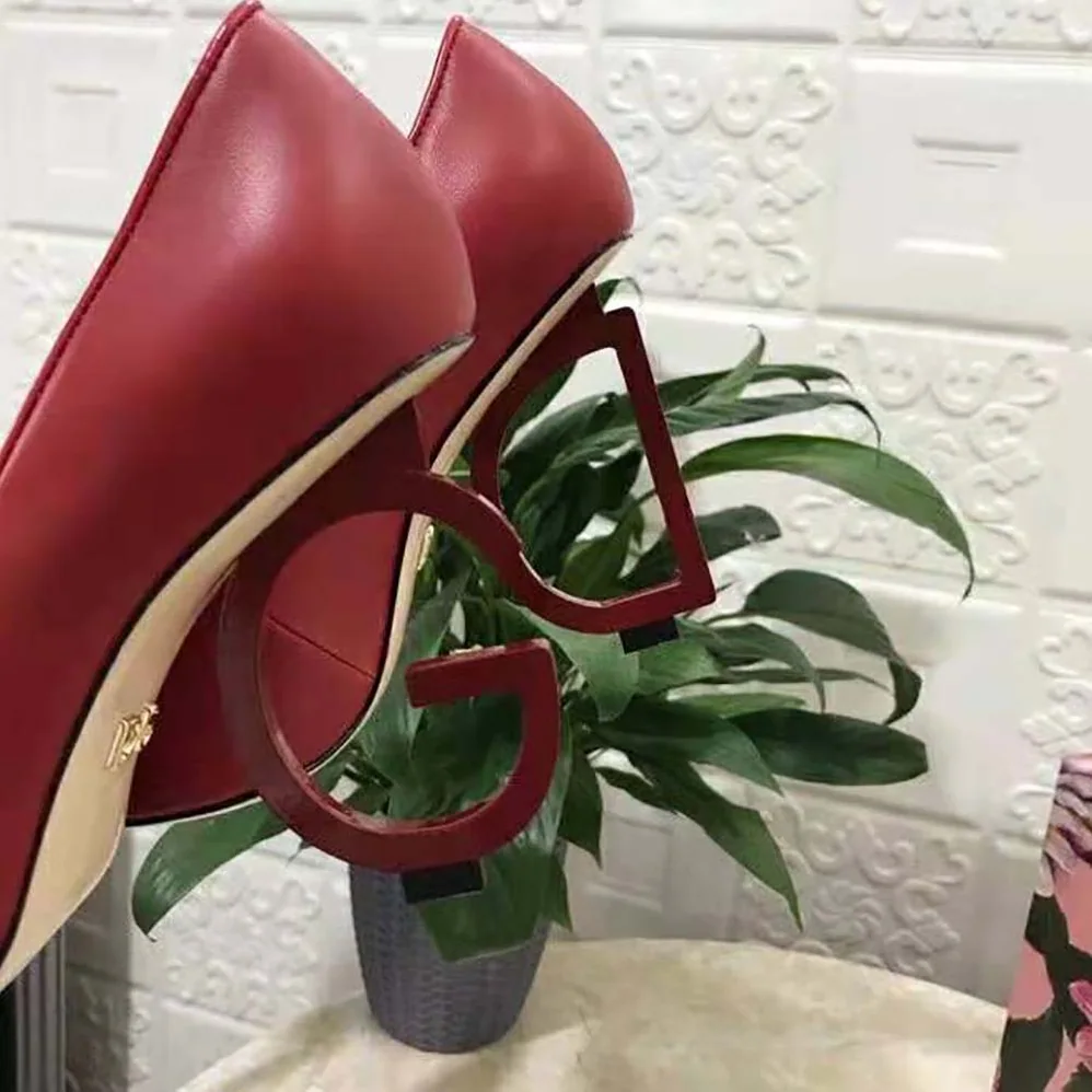 Dolce Gabbana D&G Nappa Leather Pumps with DG in 105 mm Heel for Women in Red Dolce Gabbana D&G Nappa Leather Pumps with DG in 105 mm Heel for Women in Red