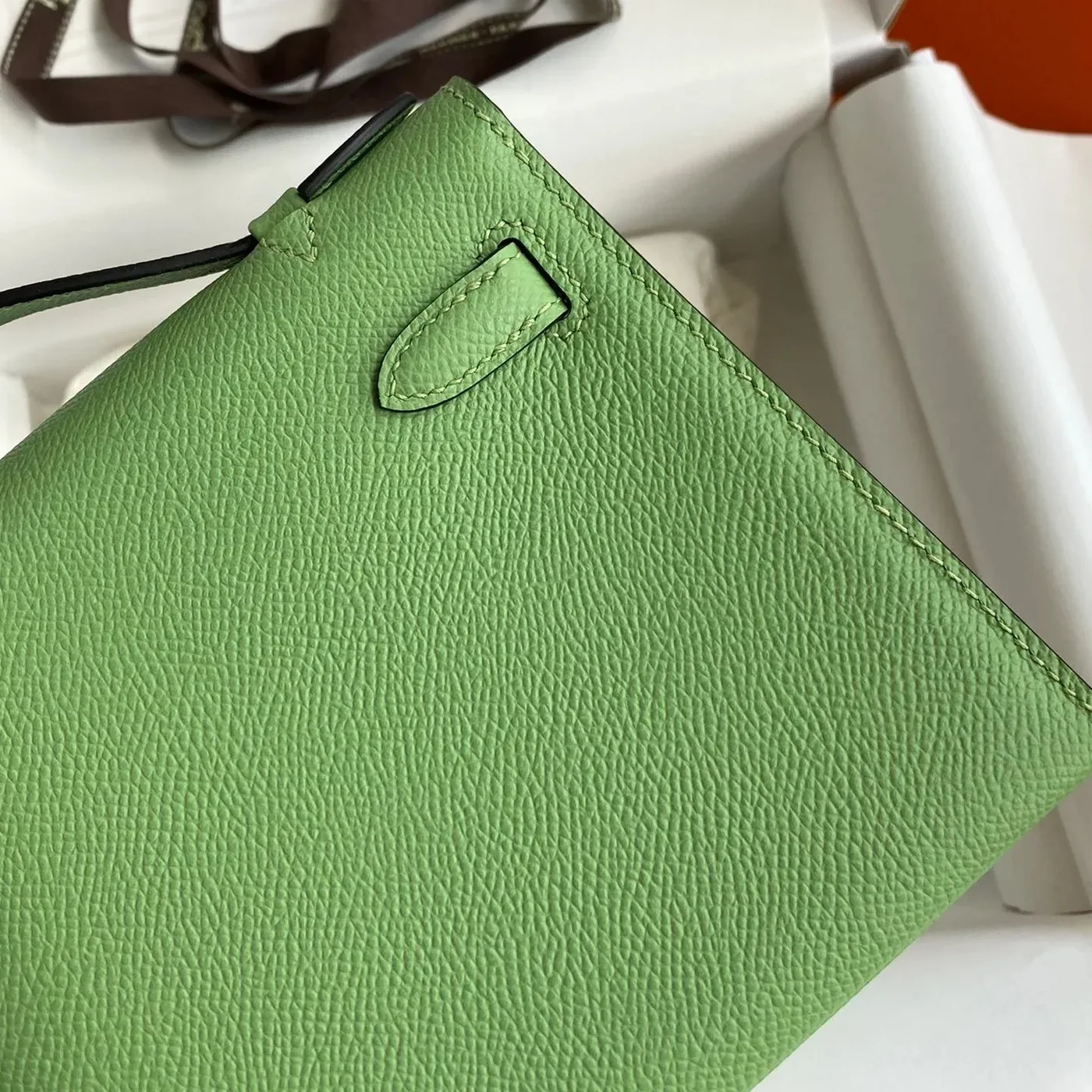 Hermes Kelly Pochette Top Handle Bag in Green Epsom Gold Hardware