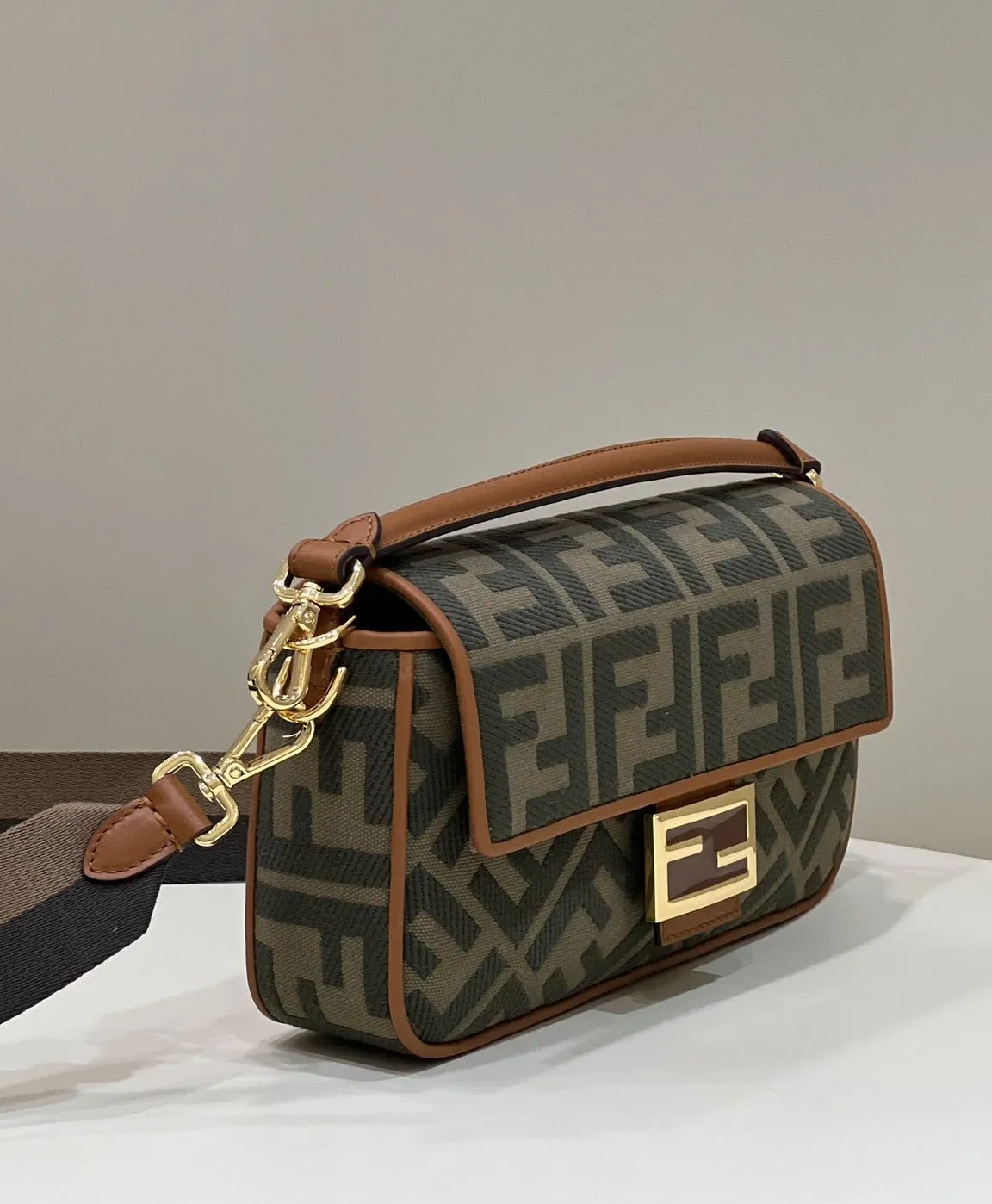 Fendi Baguette Khaki