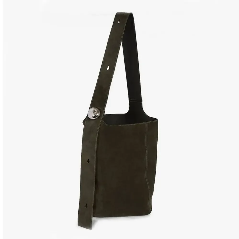 Loewe Large Pebble Bucket Bag in Suede Calfskin for Unisex in Dark Green Loewe Large Pebble Bucket Bag in Suede Calfskin for Unisex in Dark Green