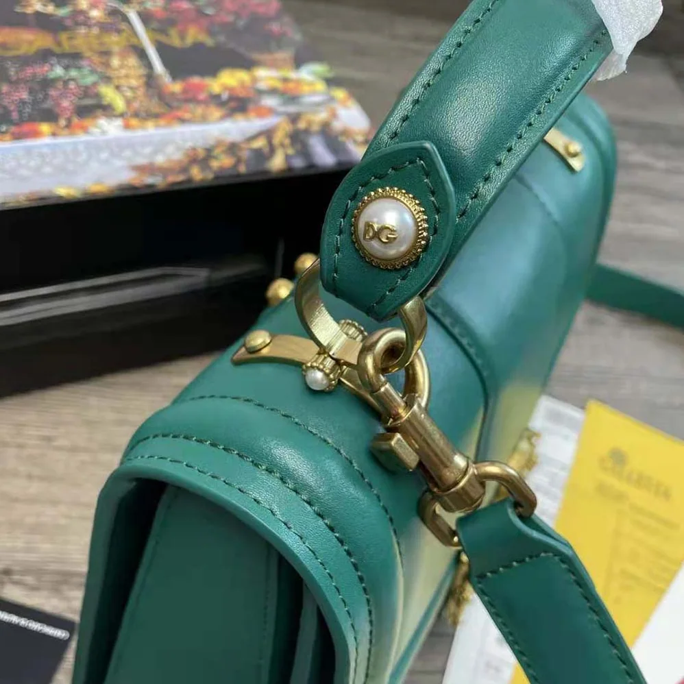 Dolce Gabbana D&G Amore Bag in Calfskin Leather for Women in Green