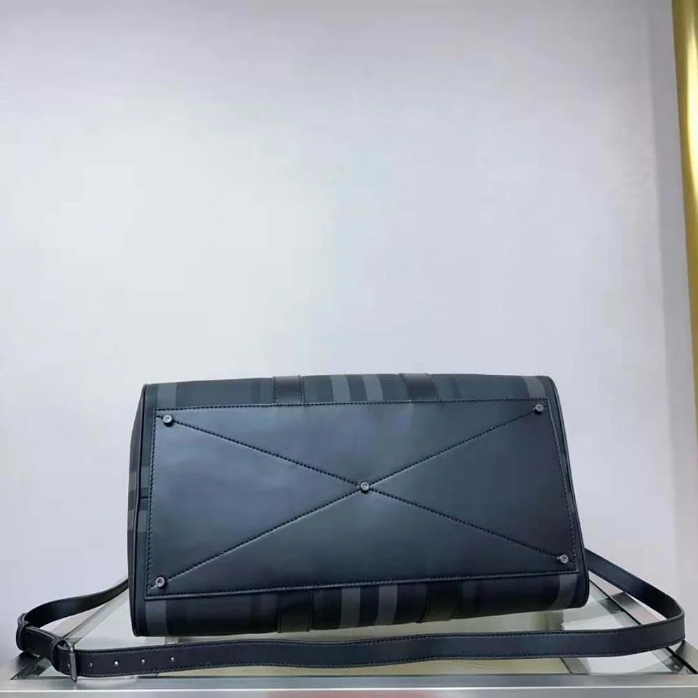 Burberry Boston Holdall for Men in Gray Burberry Boston Holdall for Men in Gray
