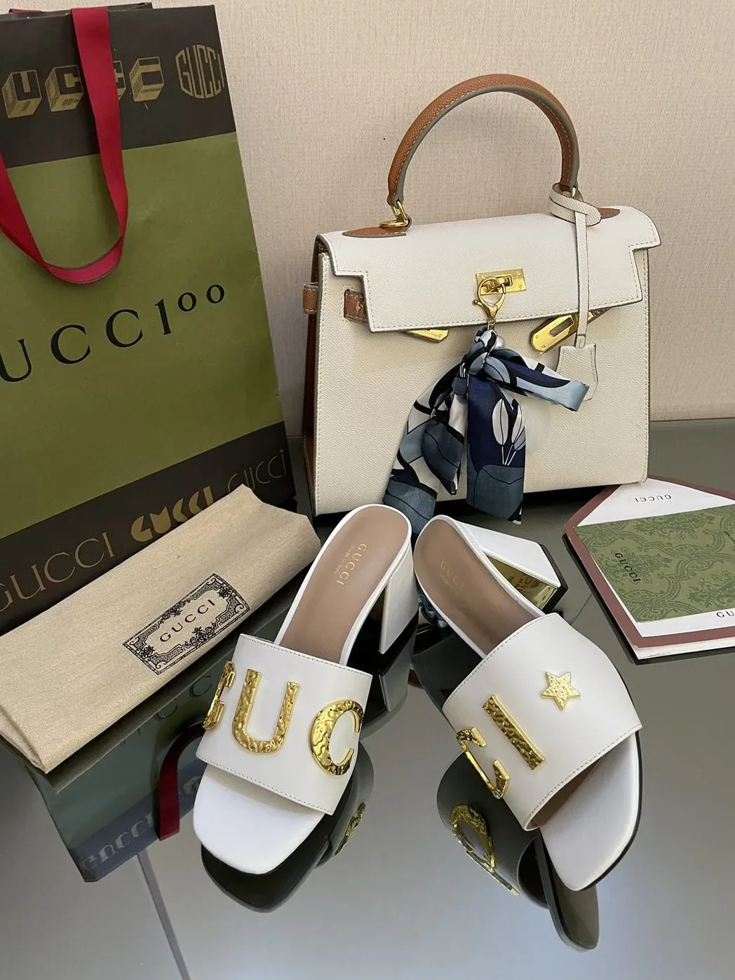 Gucci ‘Gucci' Slide Sandal White for Women Gucci ‘Gucci' Slide Sandal White for Women