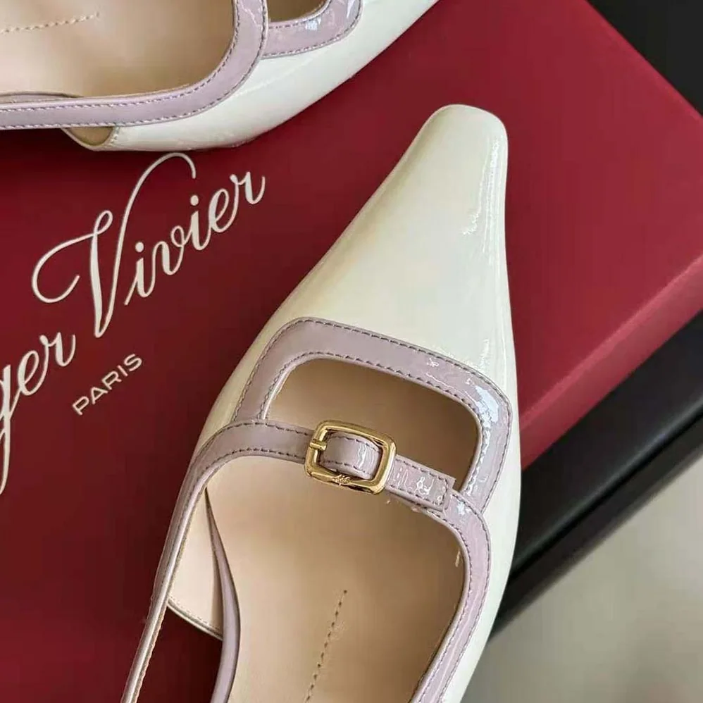 Roger Vivier Viv' Canard Slingback Pumps in Patent Leather for Women in Pink Roger Vivier Viv' Canard Slingback Pumps in Patent Leather for Women in Pink