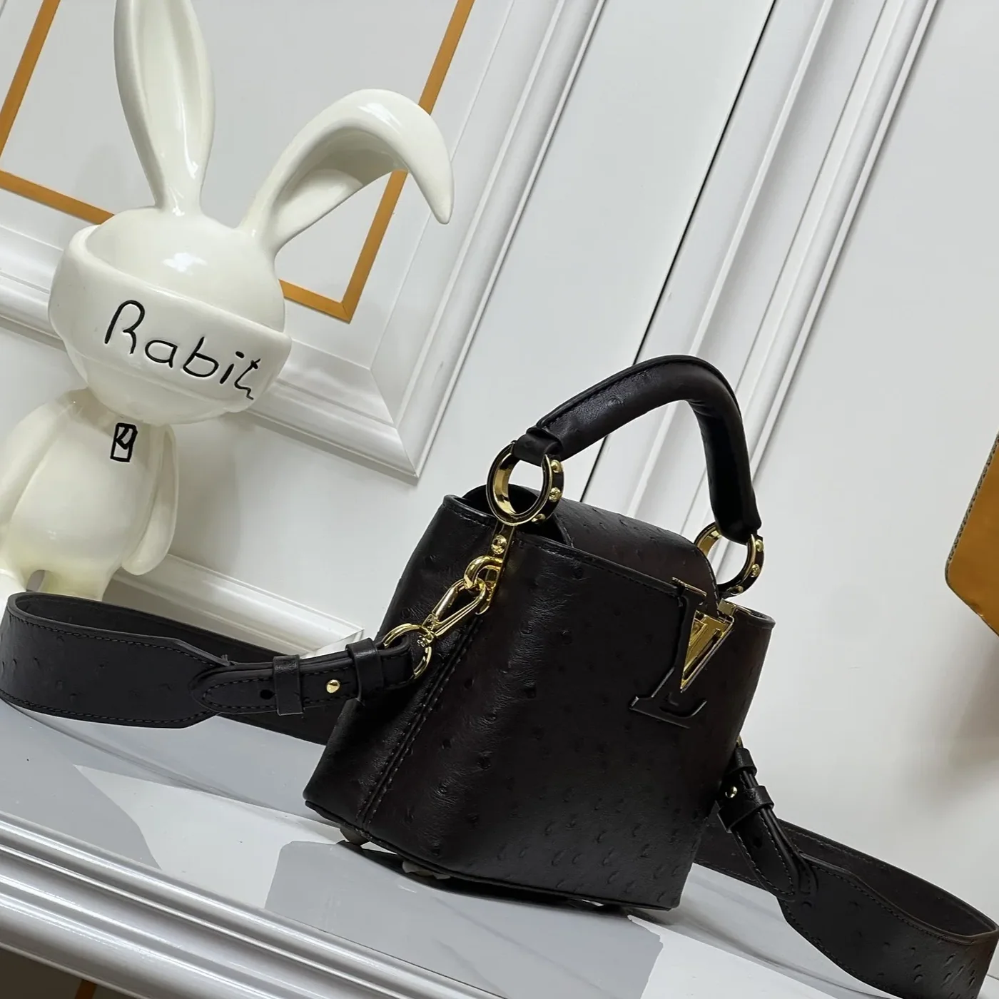 Louis Vuitton Capucines Mini Top Handle Bag in Dark Brown Gold Hardware Louis Vuitton Capucines Mini Top Handle Bag in Dark Brown Gold Hardware
