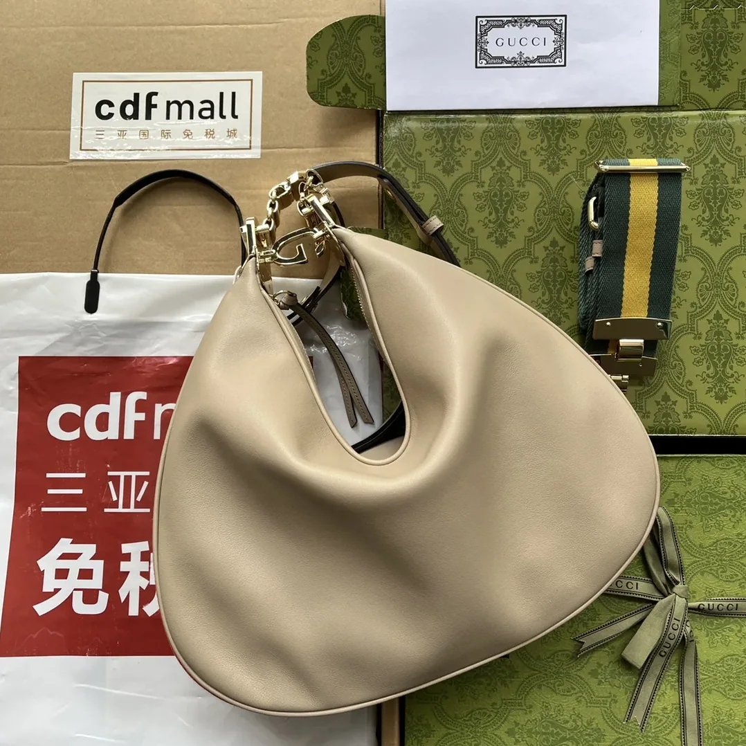 Gucci Atache Large Shoulder Bag Beige Gucci Atache Large Shoulder Bag Beige