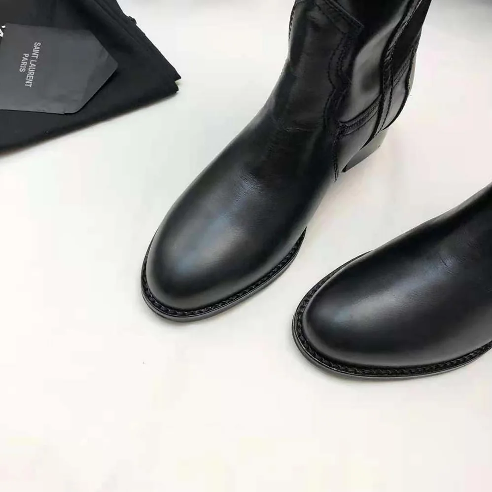 Saint Laurent YSL Kate Boots in Smooth Leather for Women in Black Saint Laurent YSL Kate Boots in Smooth Leather for Women in Black