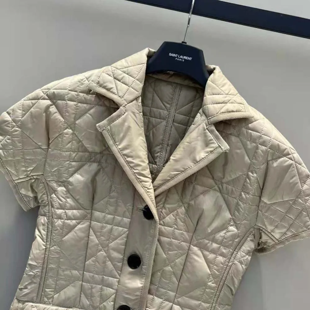 Dior Macrocannage Fitted Jacket with Puff Sleeves Beige Cotton Gabardine for Women Dior Macrocannage Fitted Jacket with Puff Sleeves Beige Cotton Gabardine for Women