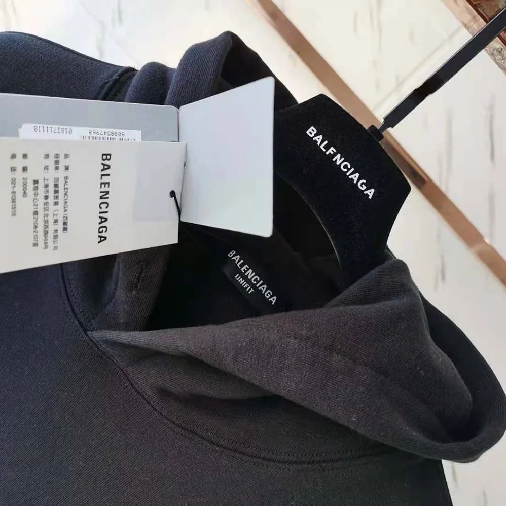 Balenciaga Space Boxy Hoodie in Black Medium Fleece for Women Balenciaga Space Boxy Hoodie in Black Medium Fleece for Women