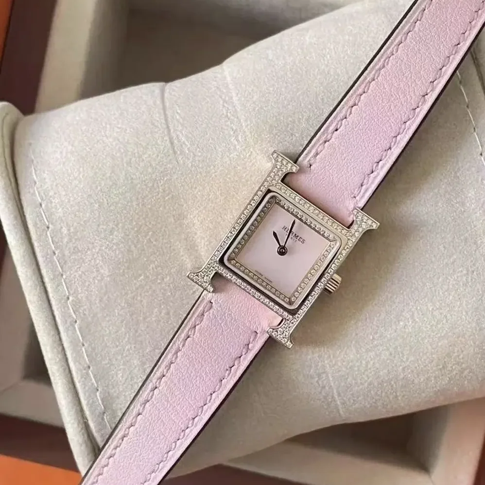 Hermes Heure H Watch Mini Model 21 mm for Women in Pink Hermes Heure H Watch Mini Model 21 mm for Women in Pink
