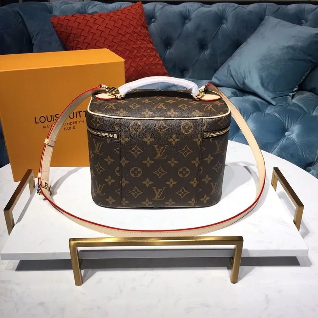 Louis Vuitton Nice BB Vanity Case in Brown Monogram Gold Hardware Louis Vuitton Nice BB Vanity Case in Brown Monogram Gold Hardware