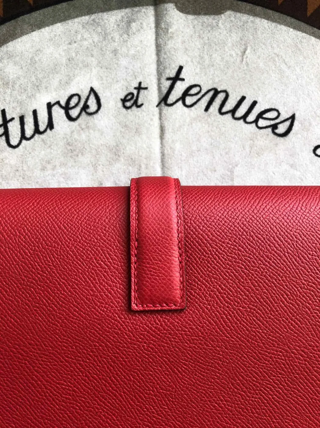 Hermes Jige Elan 29 Clutch Wallet in Red Hermes Jige Elan 29 Clutch Wallet in Red
