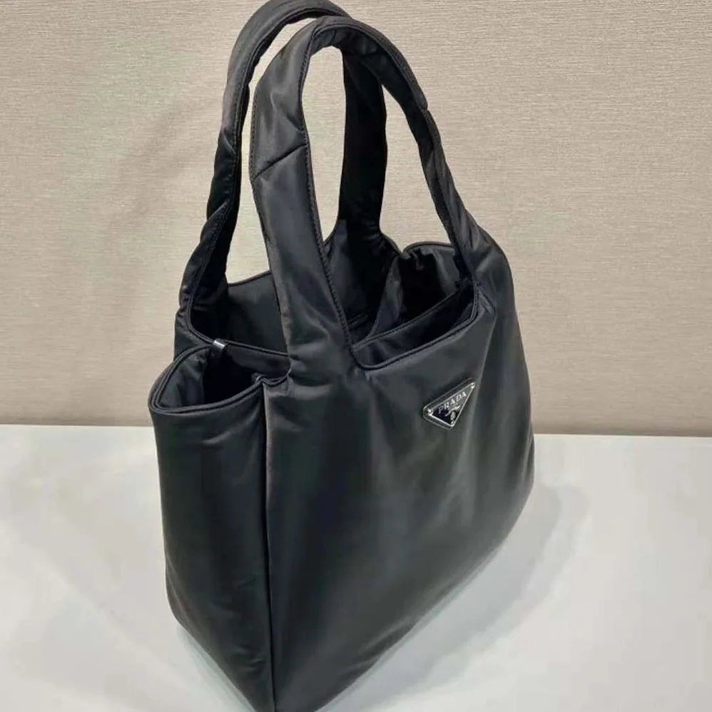 Prada Large Padded Re-Nylon Tote Bag for Women in Black Prada Large Padded Re-Nylon Tote Bag for Women in Black