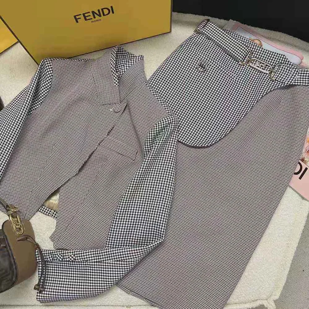 Fendi Beige Houndstooth Wool Skirt for Women