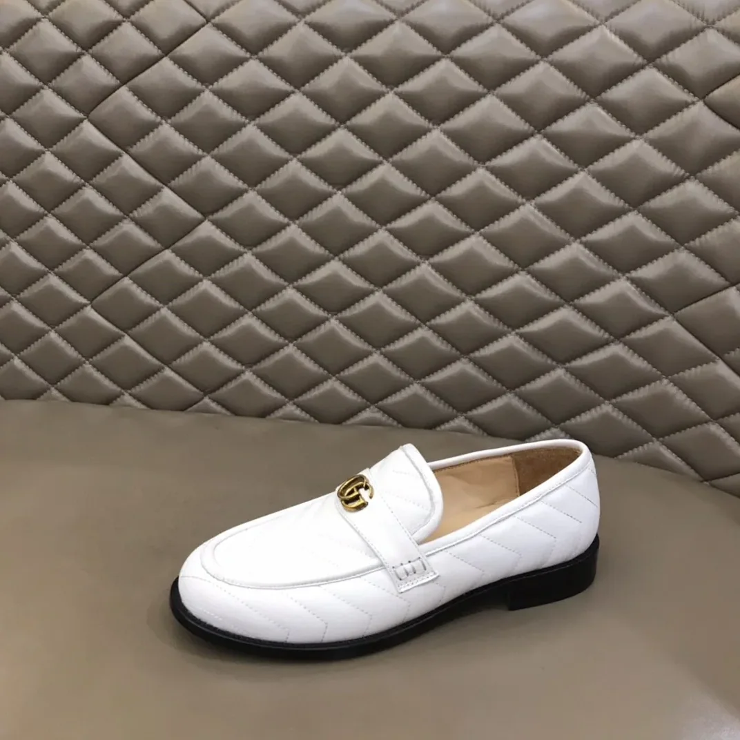 Gucci Loafer With Interlocking G White Gucci Loafer With Interlocking G White