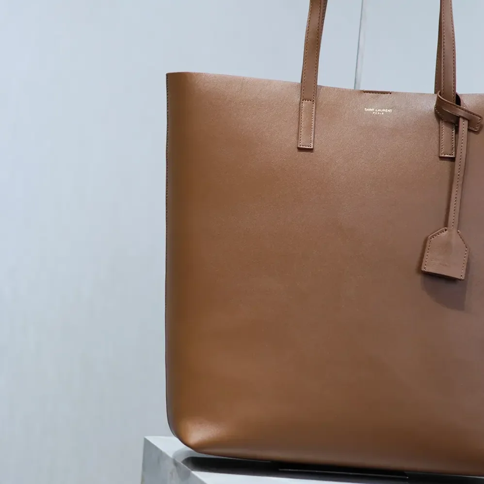 Saint Laurent YSL Shopping Saint Laurent in Leather for Women in Brown Saint Laurent YSL Shopping Saint Laurent in Leather for Women in Brown