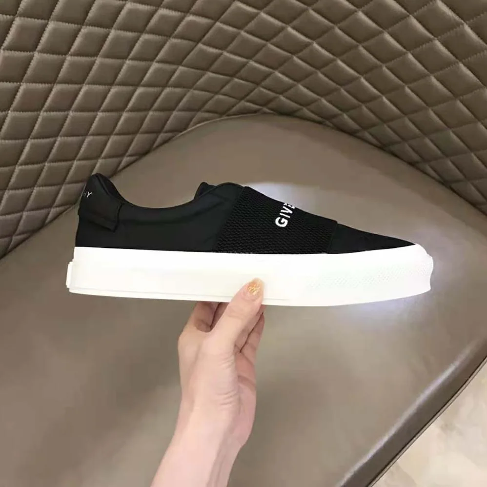 Givenchy Sneakers in Leather with Givenchy Webbing for Women in Black Givenchy Sneakers in Leather with Givenchy Webbing for Women in Black