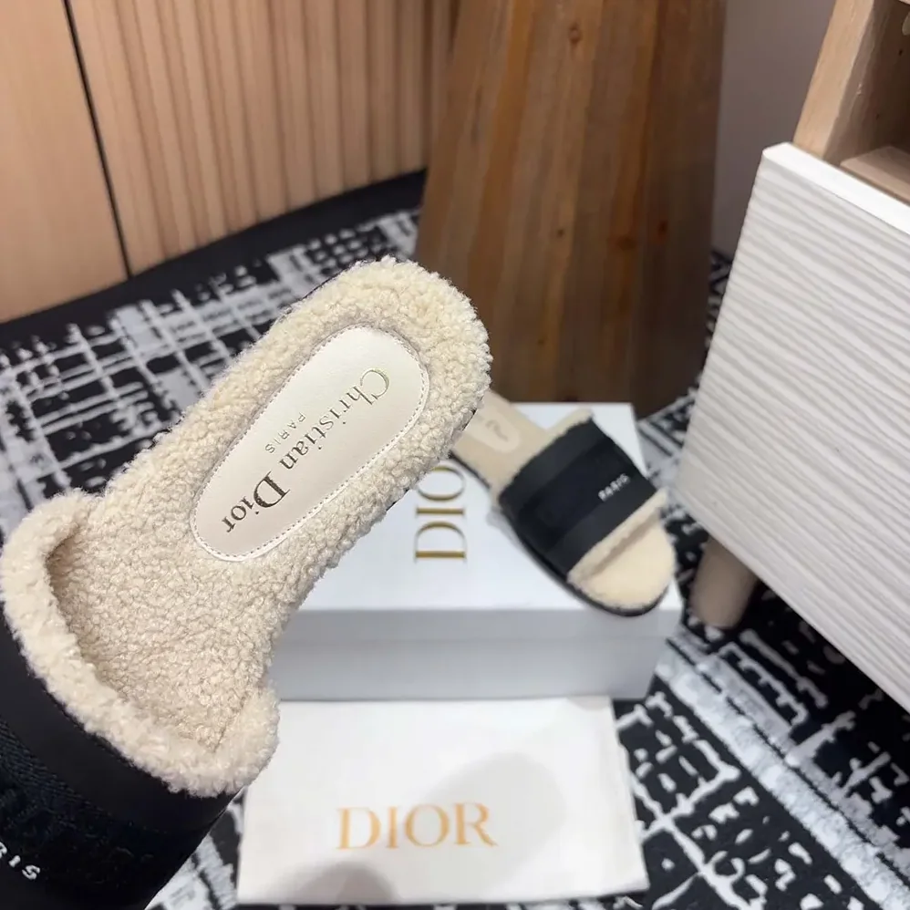Dior Dway Slide Black Calfskin and Embroidered Cotton for Women Dior Dway Slide Black Calfskin and Embroidered Cotton for Women
