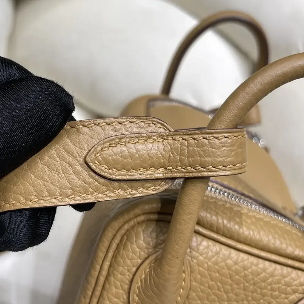 Hermes Lindy Mini 19 in Clemence Leather for Women in Sandy/Silver Hermes Lindy Mini 19 in Clemence Leather for Women in Sandy/Silver