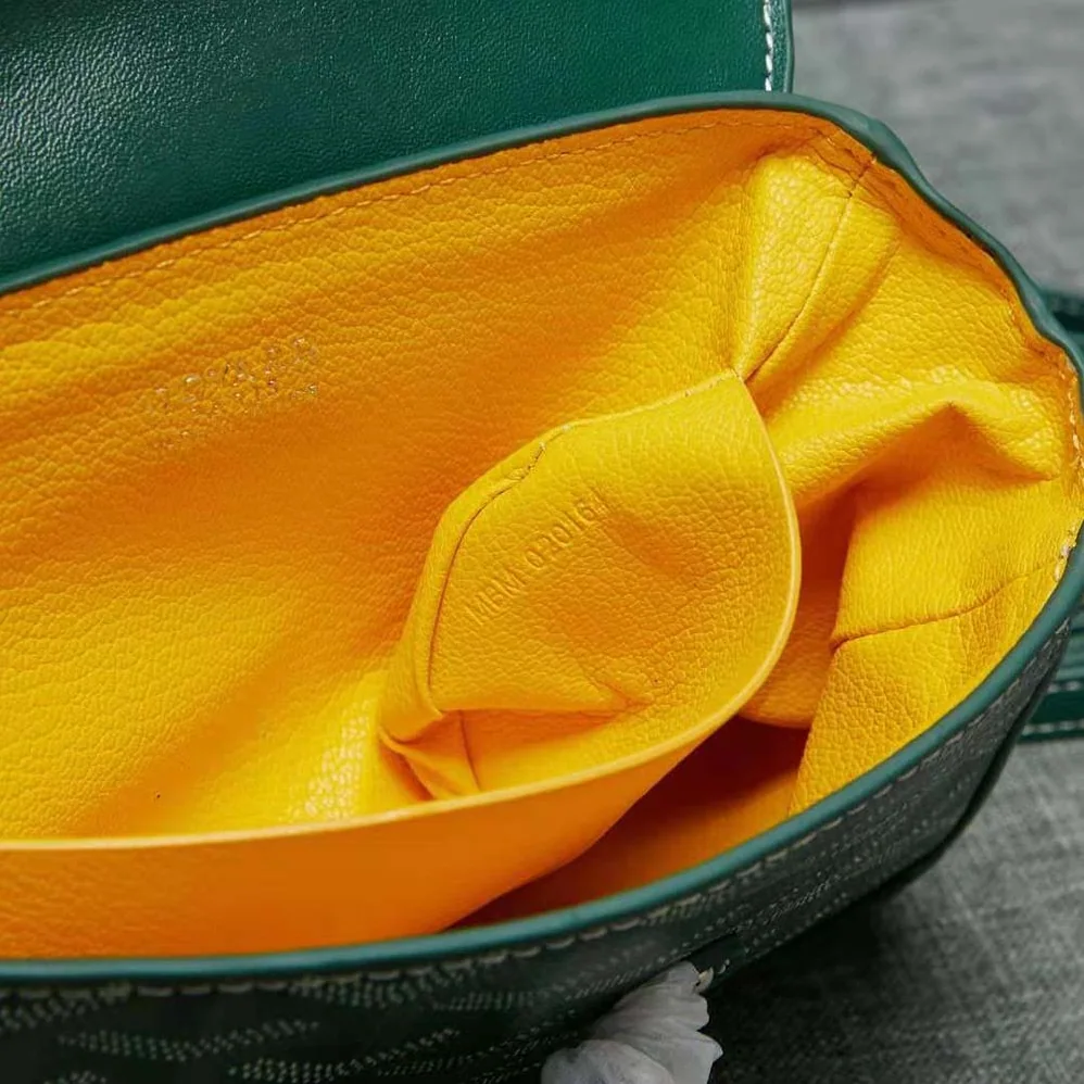 Goyard Sac Saïgon Souple Mini in Toile Goyardine & Chevroches Calfskin for Women in Green Goyard Sac Saïgon Souple Mini in Toile Goyardine & Chevroches Calfskin for Women in Green