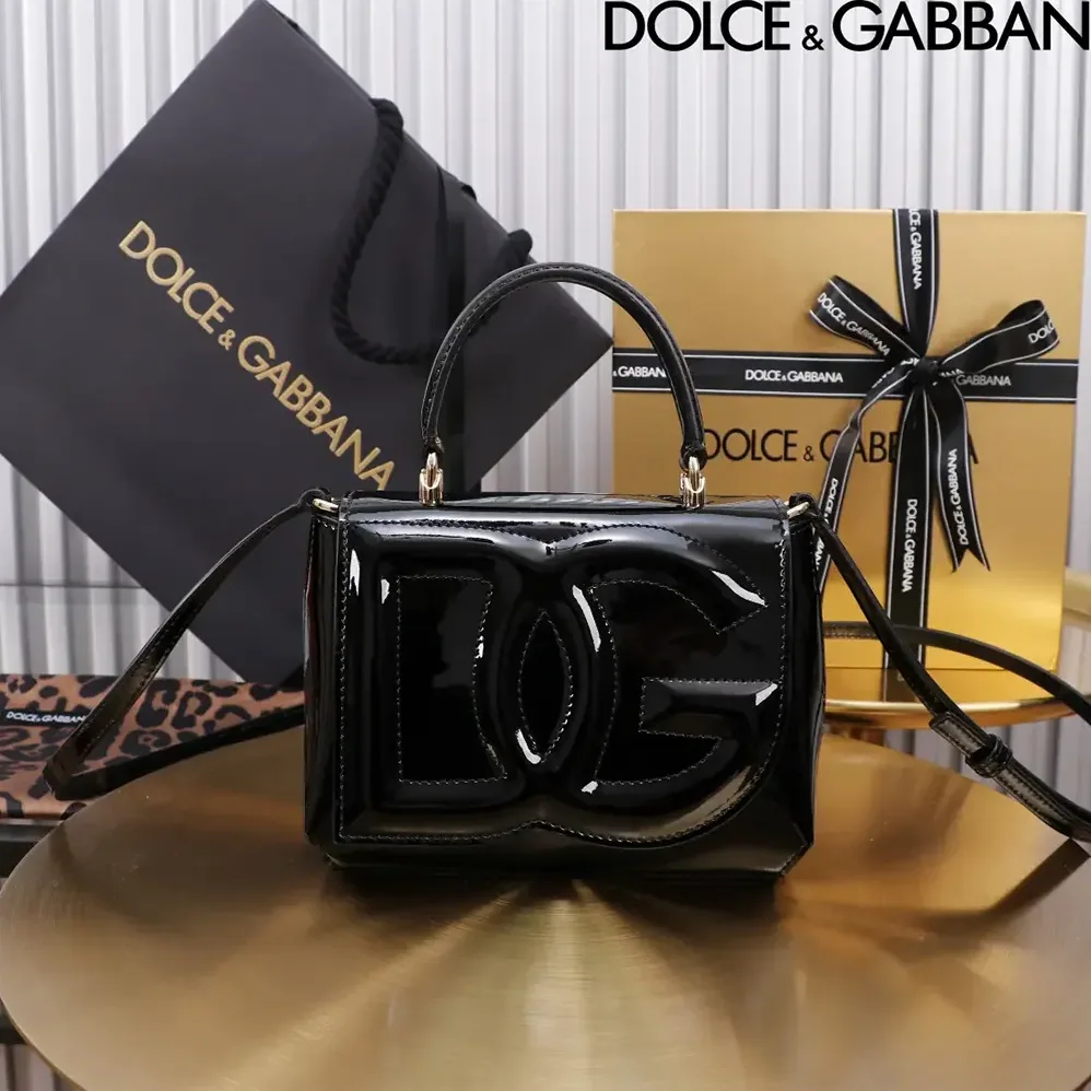 Dolce Gabbana D&G DG Logo Bag Top-handle Bag for Women in Black