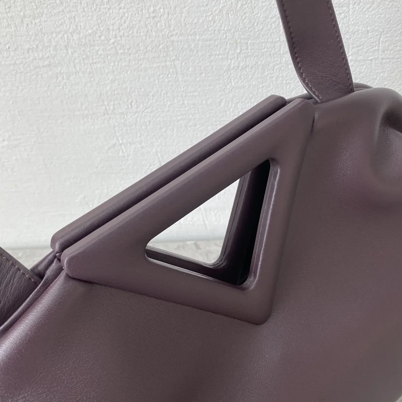 Bottega Veneta Point Grape