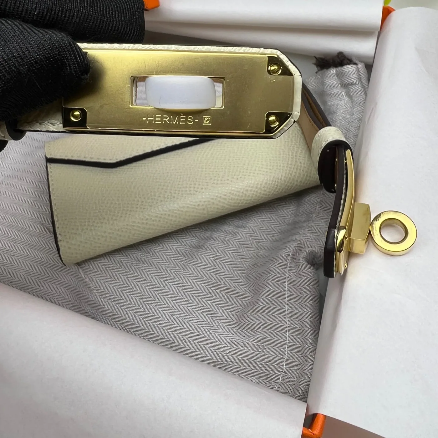 Hermes Kelly Pocket 18 Belt Craie Hermes Kelly Pocket 18 Belt Craie