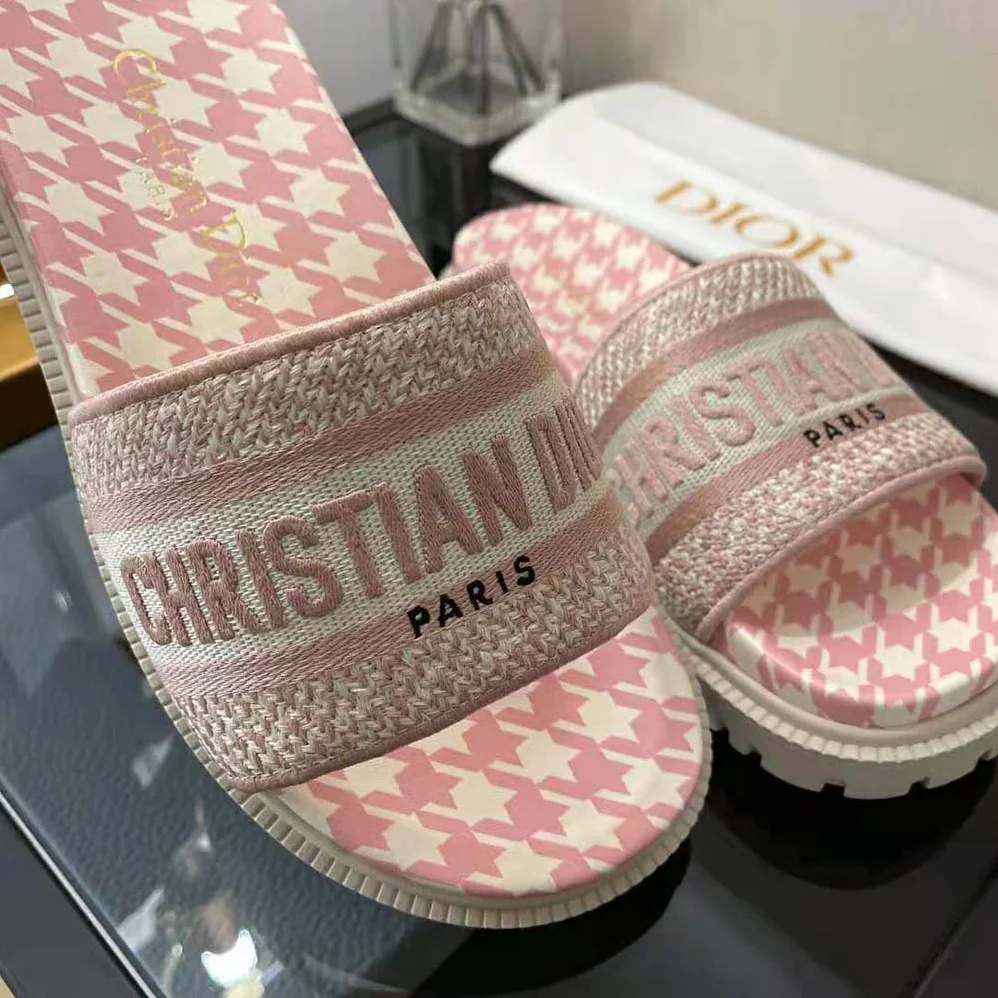 Dior Dway Slide Peony Pink Embroidered Cotton with Micro Houndstooth Motif for Women Dior Dway Slide Peony Pink Embroidered Cotton with Micro Houndstooth Motif for Women