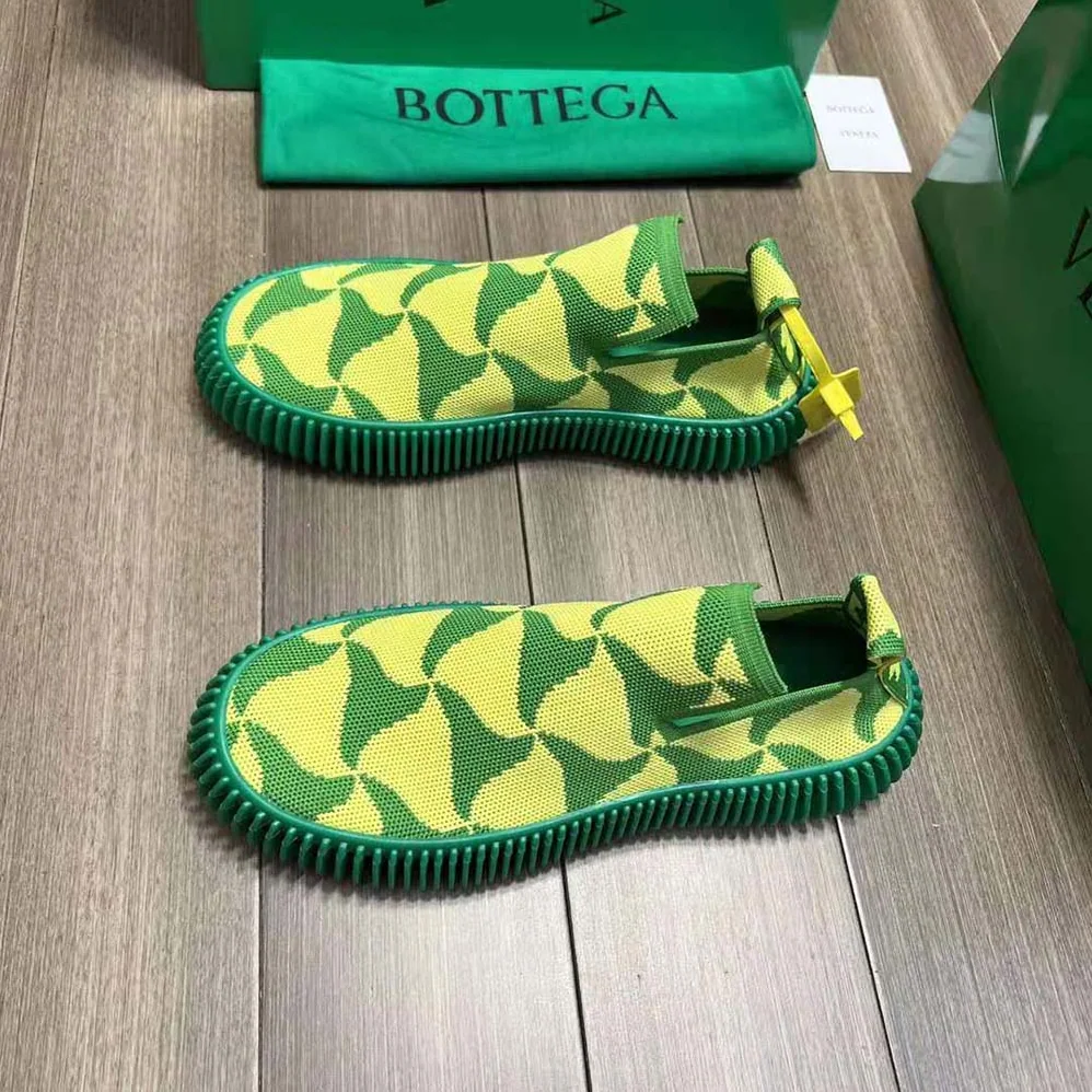 Bottega Veneta Ripple Wavy Triangle Tech Knit Slip-on Sneakers for Unisex in Lime