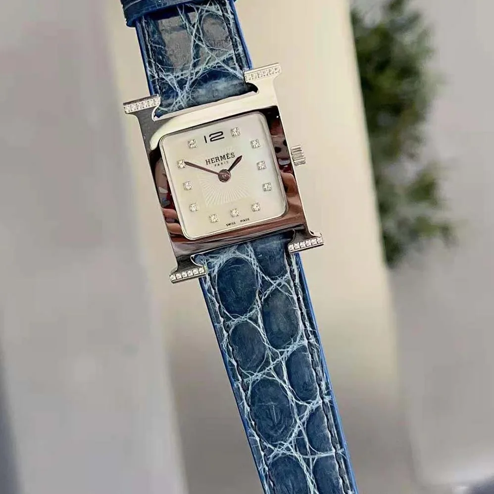 Hermes Heure H Watch Small Model Quartz Movement 25 mm in Diamond-set Steel for Women in Navy Hermes Heure H Watch Small Model Quartz Movement 25 mm in Diamond-set Steel for Women in Navy