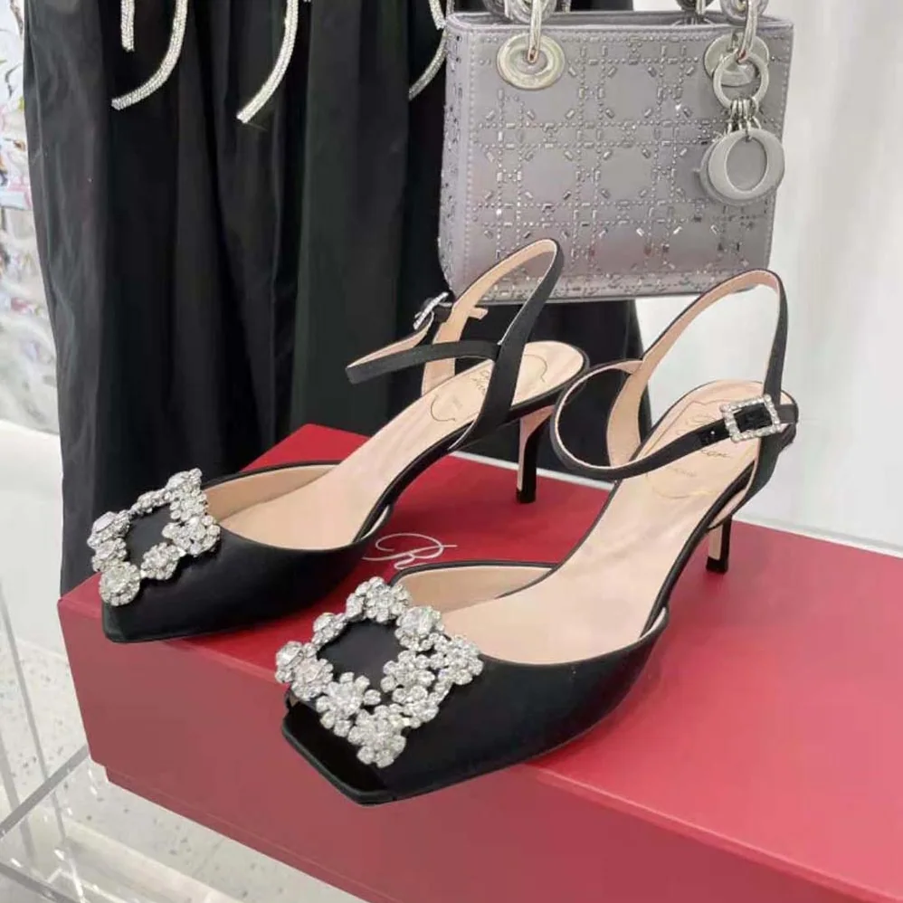 Roger Vivier Flower Strass Buckle Sandals in Satin for Women in Black