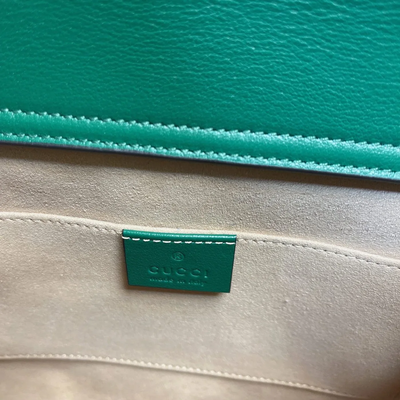 Gucci Diana Medium Tote Bag Green Gucci Diana Medium Tote Bag Green