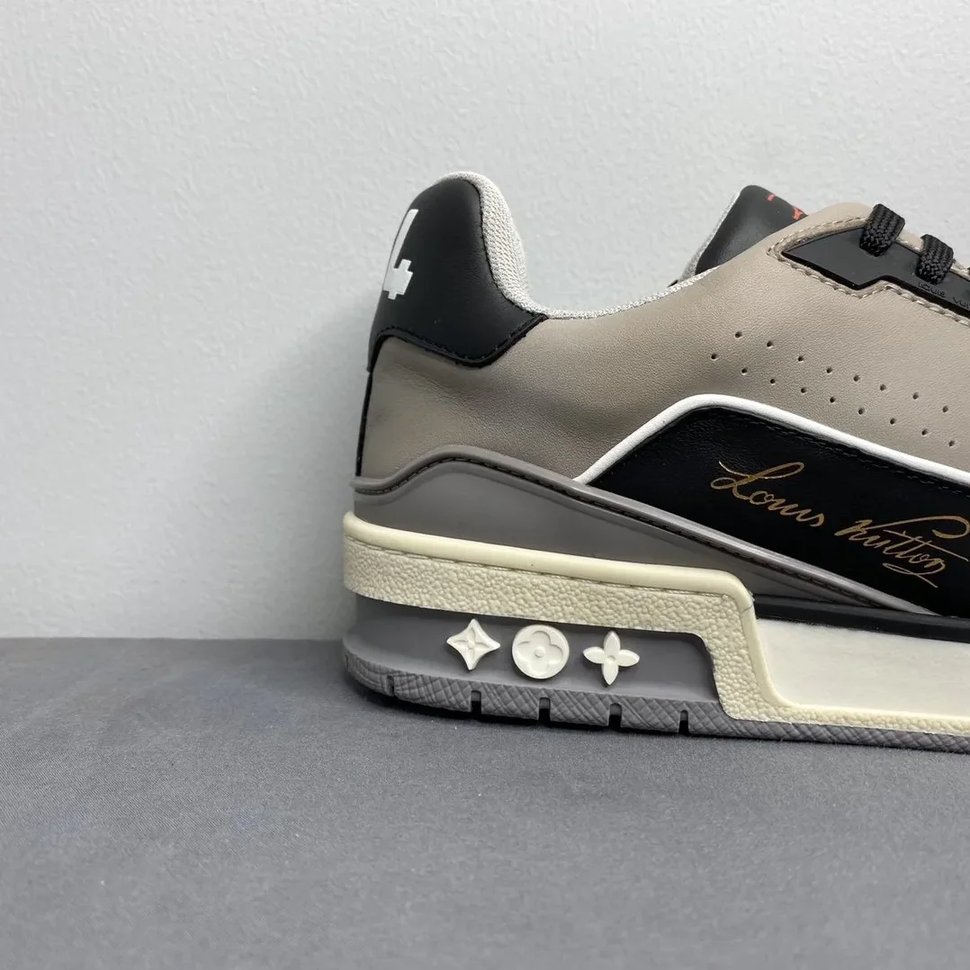 Louis Vuitton Trainer Sneaker Mix Of Materials Black