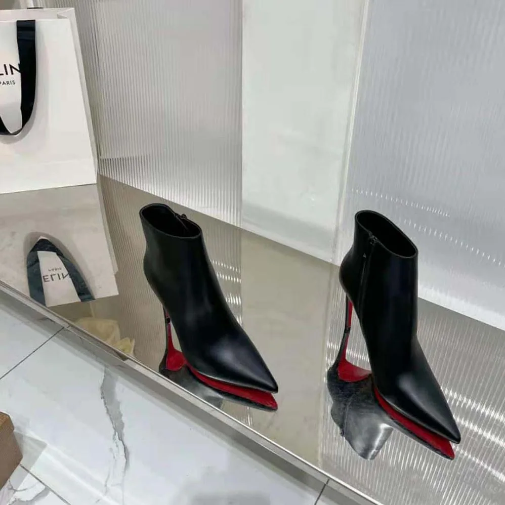 Christian Louboutin So Kate Booty 85 mm Low Boots for Women in Black Christian Louboutin So Kate Booty 85 mm Low Boots for Women in Black