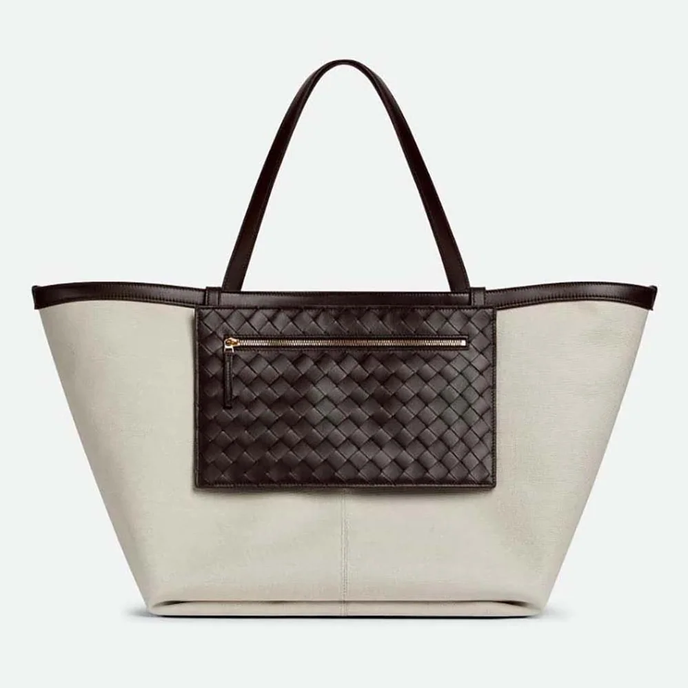 Bottega Veneta Large Flip Flap in Intrecciato Leather for Women