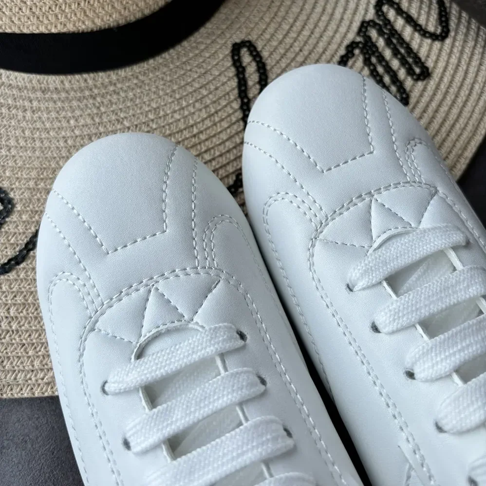 Alexander Mcqueen Boxe Sneaker in Off White for Unisex