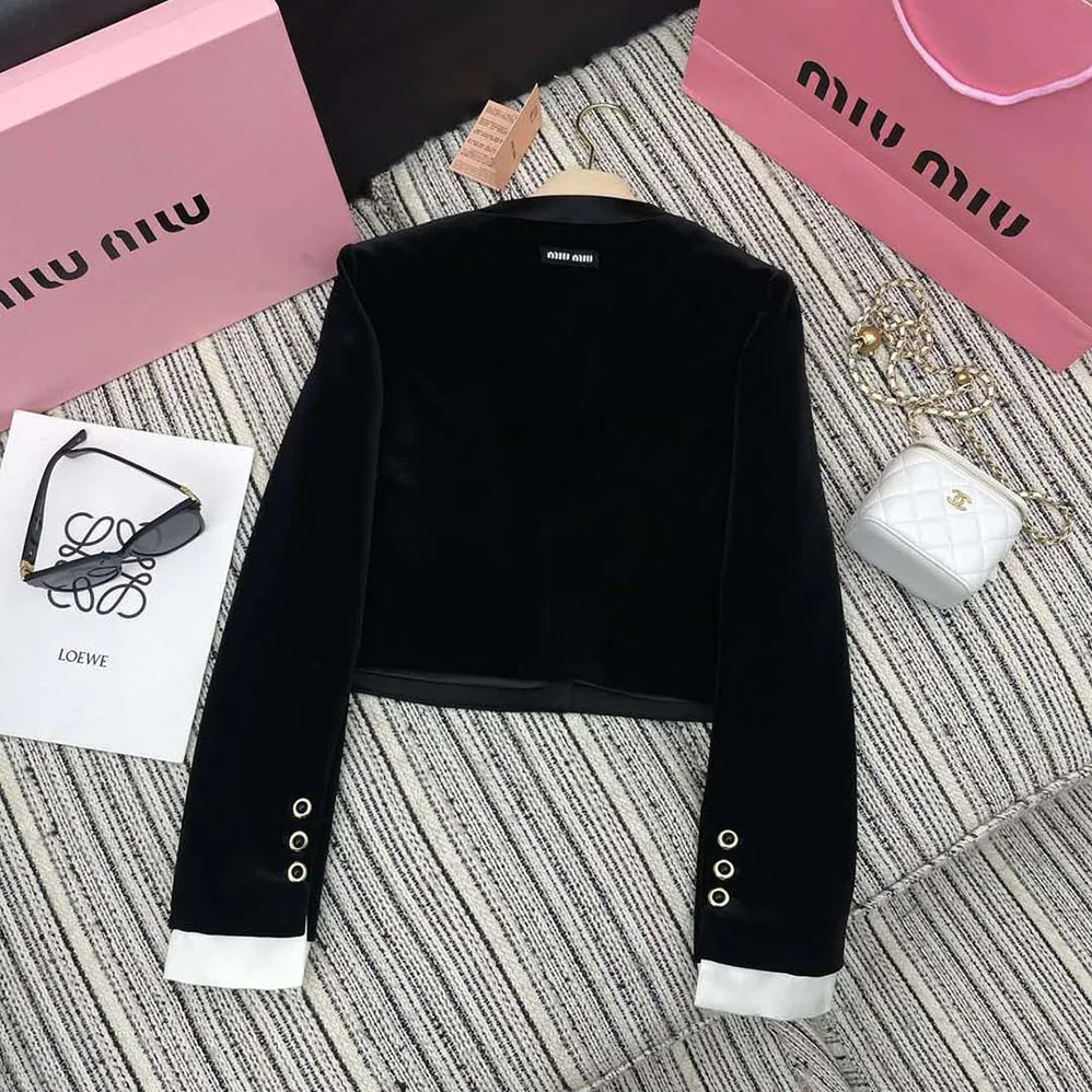 Miu Miu Velvet Single-Breasted Jacket with Miu Miu Logo label for Women in Black Miu Miu Velvet Single-Breasted Jacket with Miu Miu Logo label for Women in Black