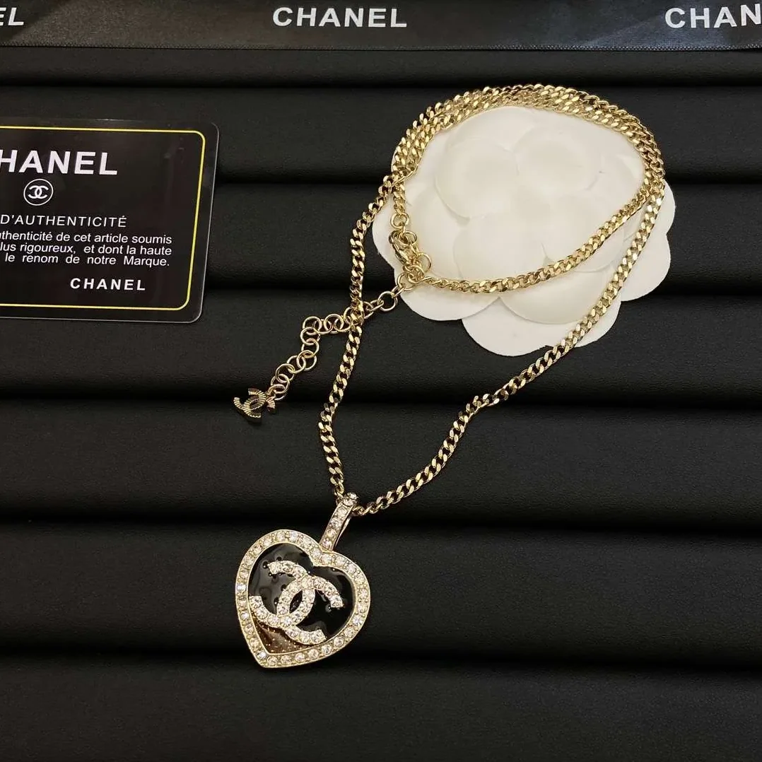 Chanel Heart Necklace Gold Chanel Heart Necklace Gold