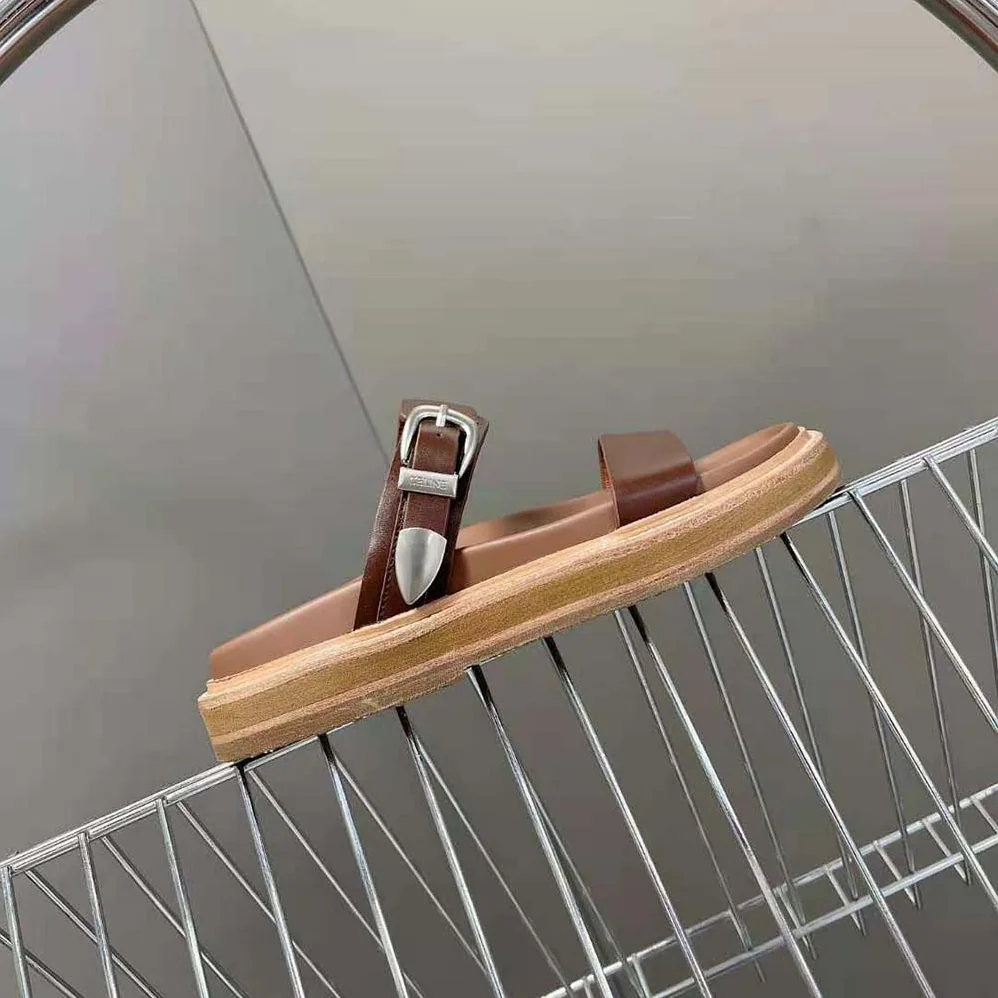 Celine Tippi in Calfskin for Women in Vegetal Tanning