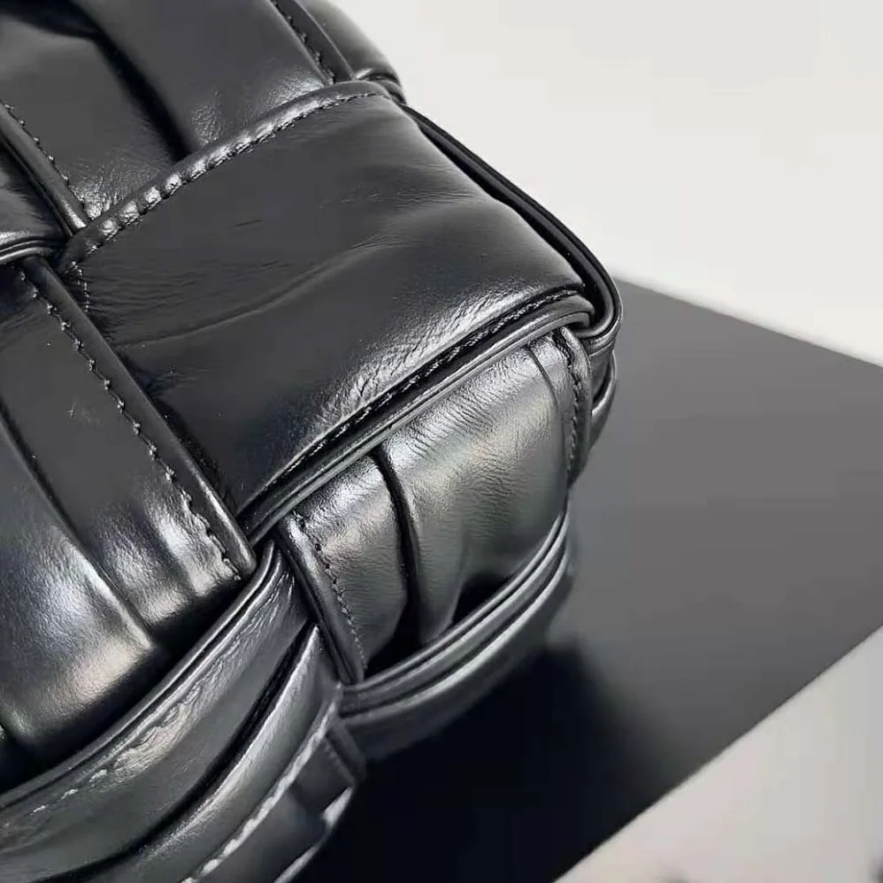 Bottega Veneta Small Cassette Bucket Bag in Lambskin Leather for Women in Black Bottega Veneta Small Cassette Bucket Bag in Lambskin Leather for Women in Black