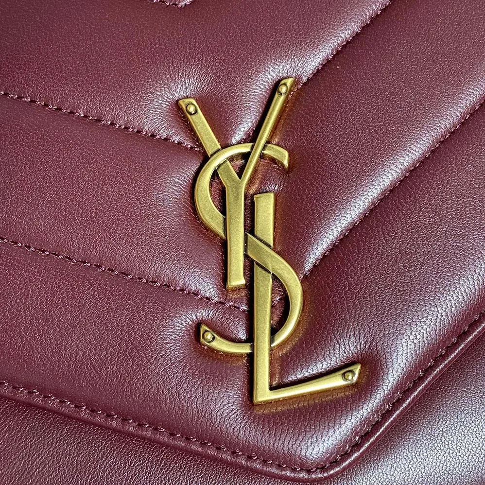 Saint Laurent YSL Loulou Medium in Matelasse Lambskin for Women in Bordeaux Saint Laurent YSL Loulou Medium in Matelasse Lambskin for Women in Bordeaux