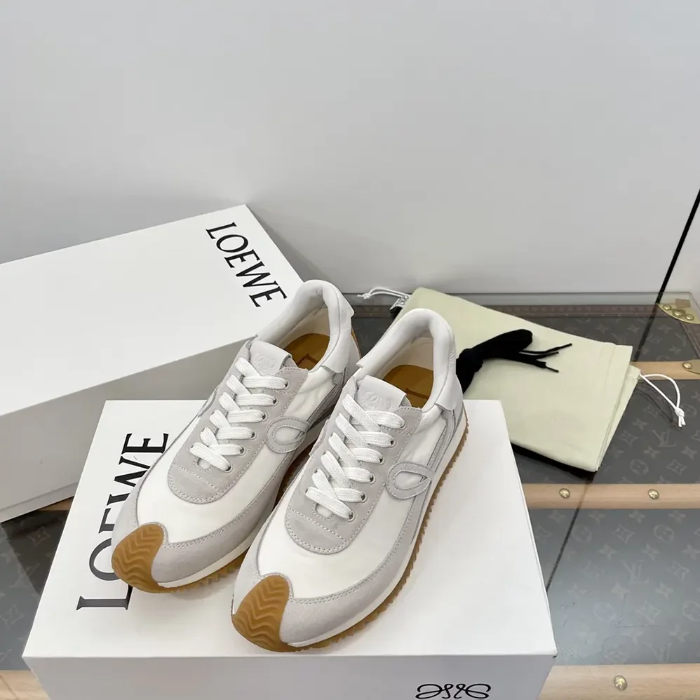 Loewe Flow Runner in Nylon and Suede for Unisex in White Loewe Flow Runner in Nylon and Suede for Unisex in White
