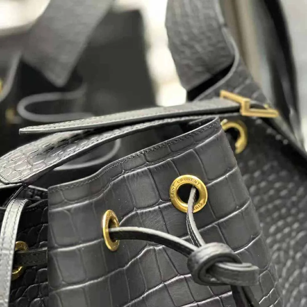 Saint Laurent YSL Paris Vii Large Flat Hobo Bag in Ssmooth Leather for Women