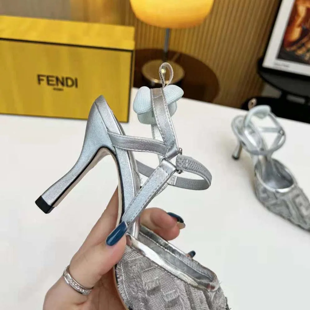 Fendi Colibrì Lite Silver Mesh High for Women in Heeled Slingbacks Fendi Colibrì Lite Silver Mesh High for Women in Heeled Slingbacks