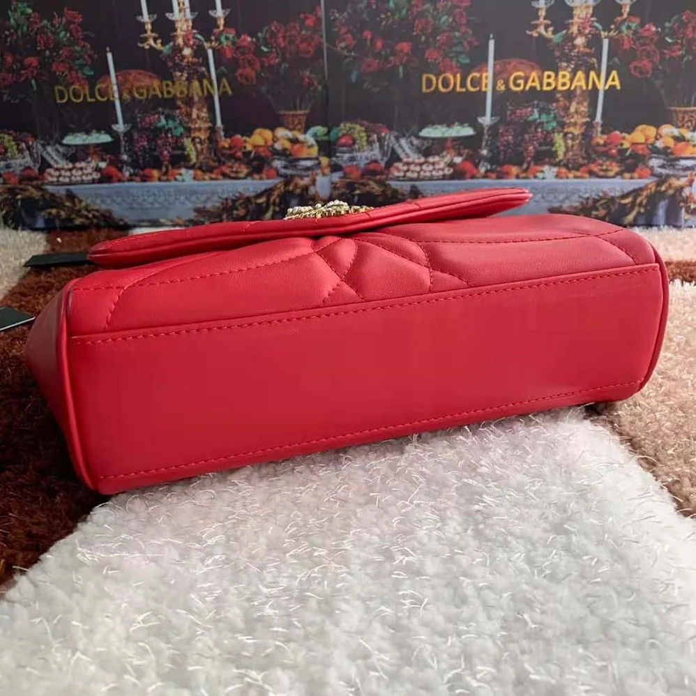 Dolce Gabbana D&G Large Devotion Shoulder Bag in Quilted Nappa Leather for Women in Red