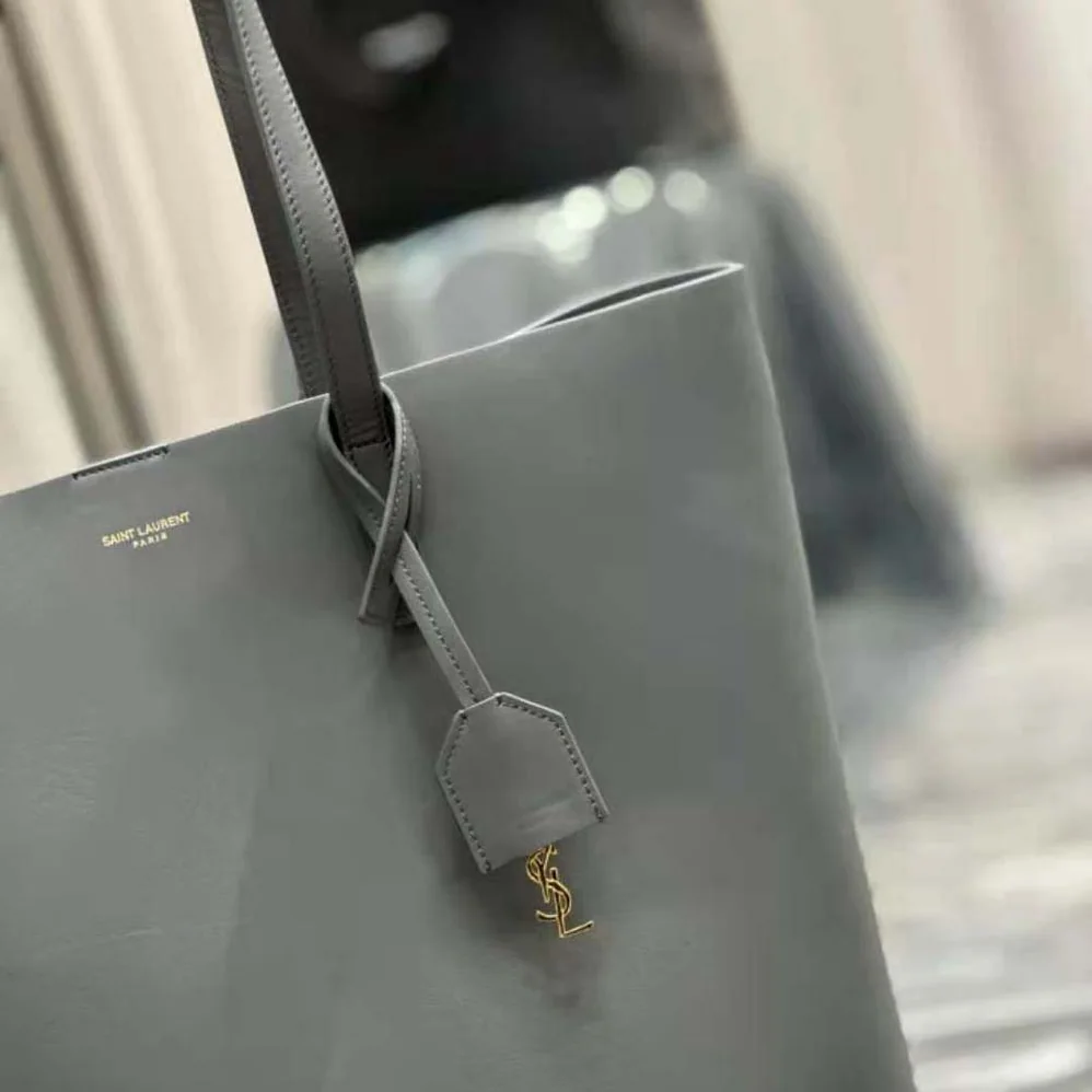 Saint Laurent YSL Shopping Saint Laurent N/S in Supple Leather for Women in Gray