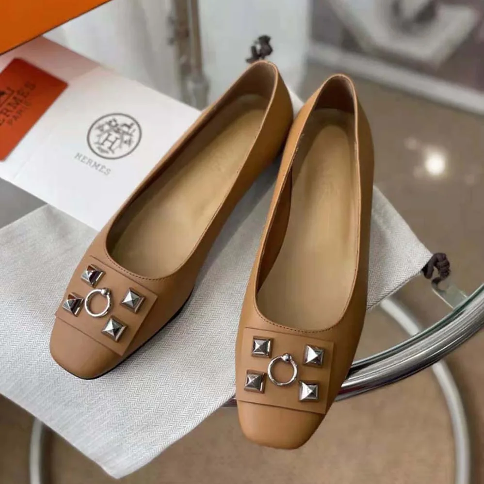Hermes Danseuse Ballet Flat in Calfskin Leather for Women in Brown