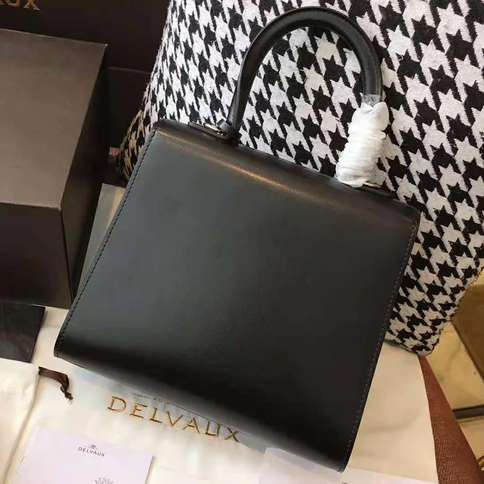 Delvaux Brillant Mini in Box Calf for Women in Black Delvaux Brillant Mini in Box Calf for Women in Black
